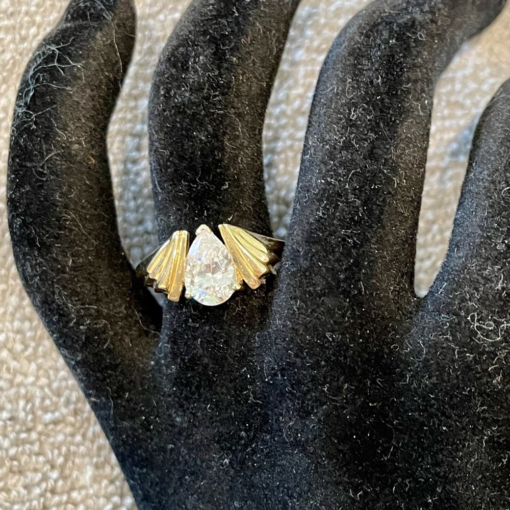 Vintage 10K Gold CZ ring